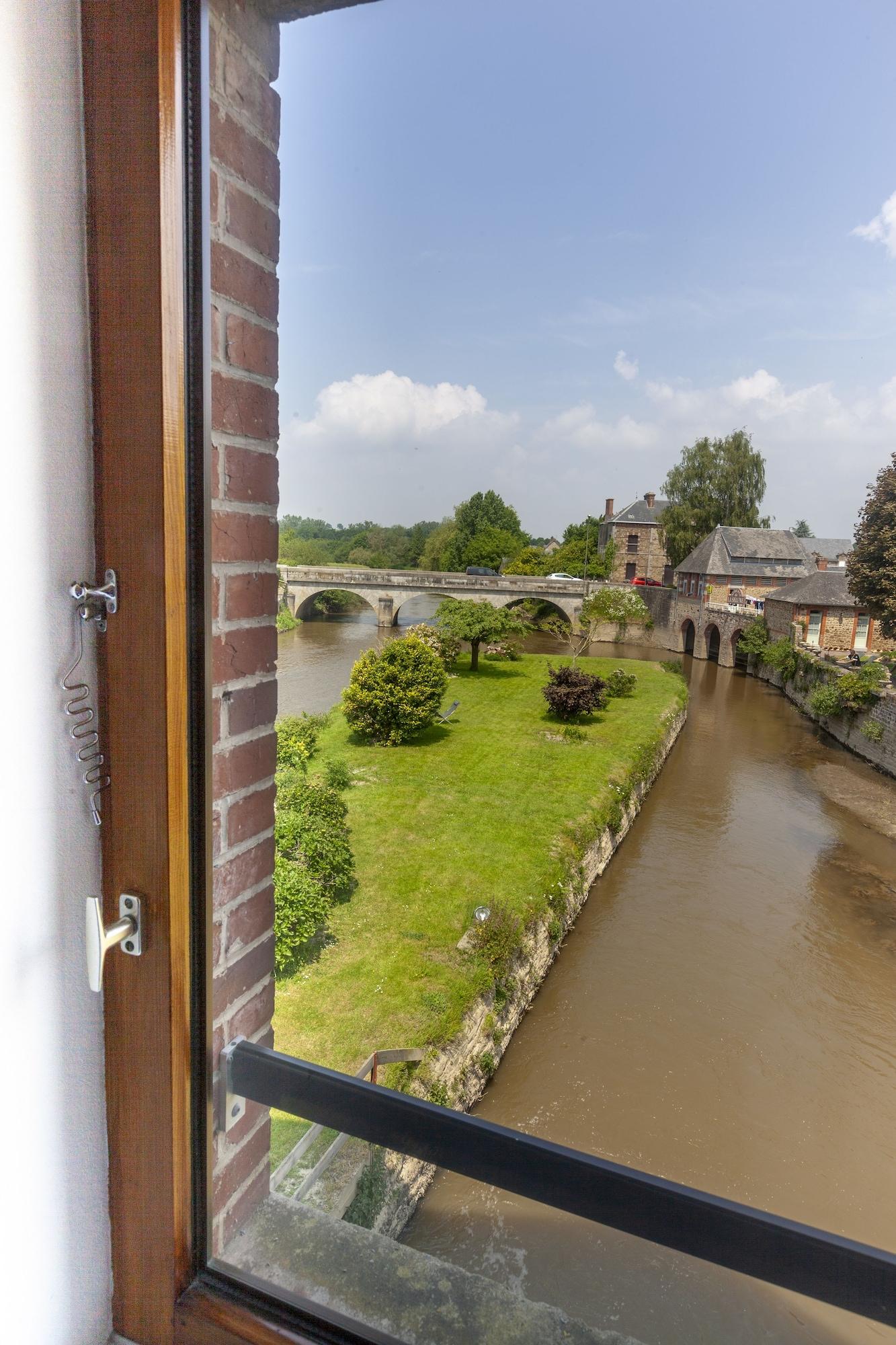 Best Western Le Moulin De Ducey Luaran gambar