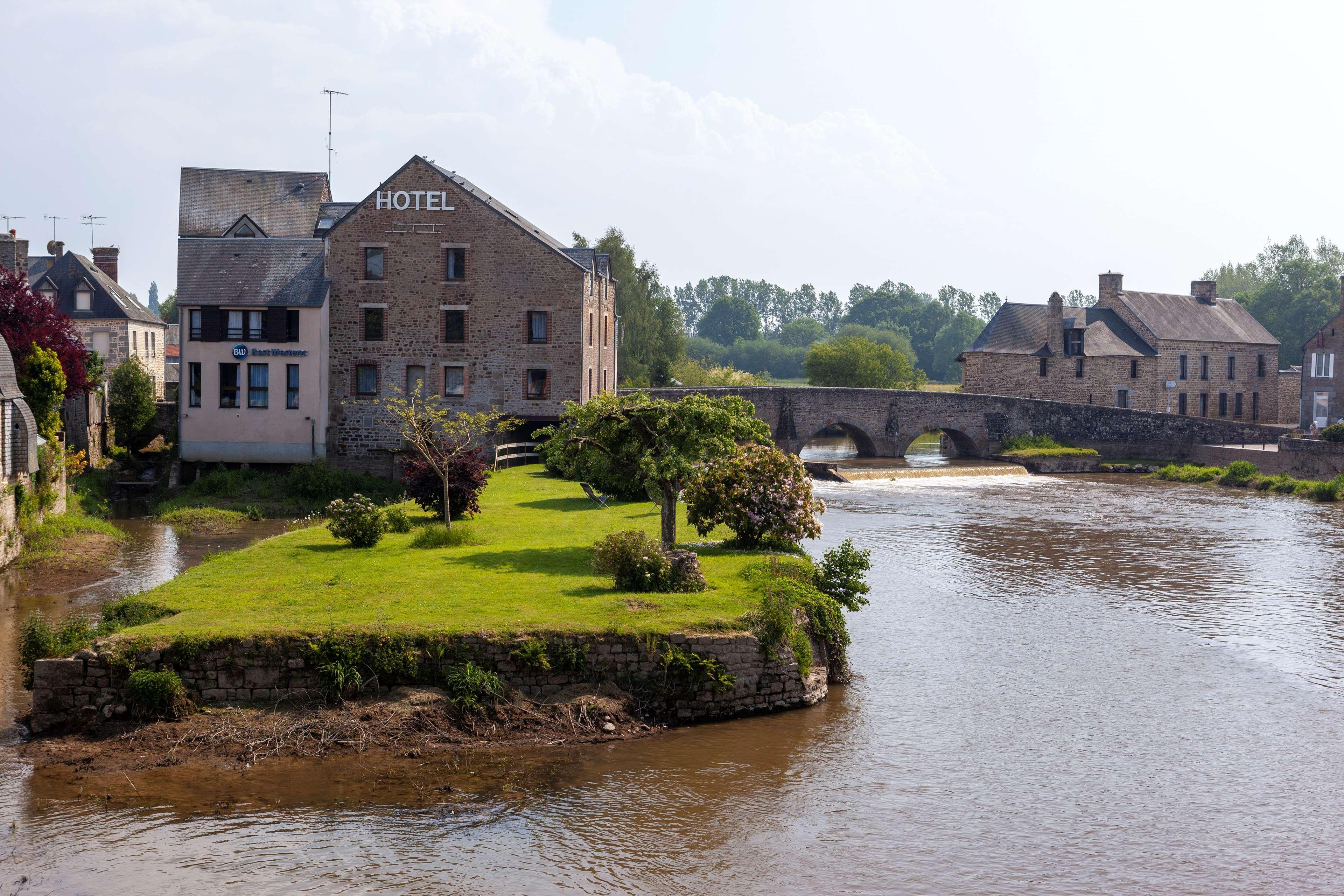 Best Western Le Moulin De Ducey Luaran gambar