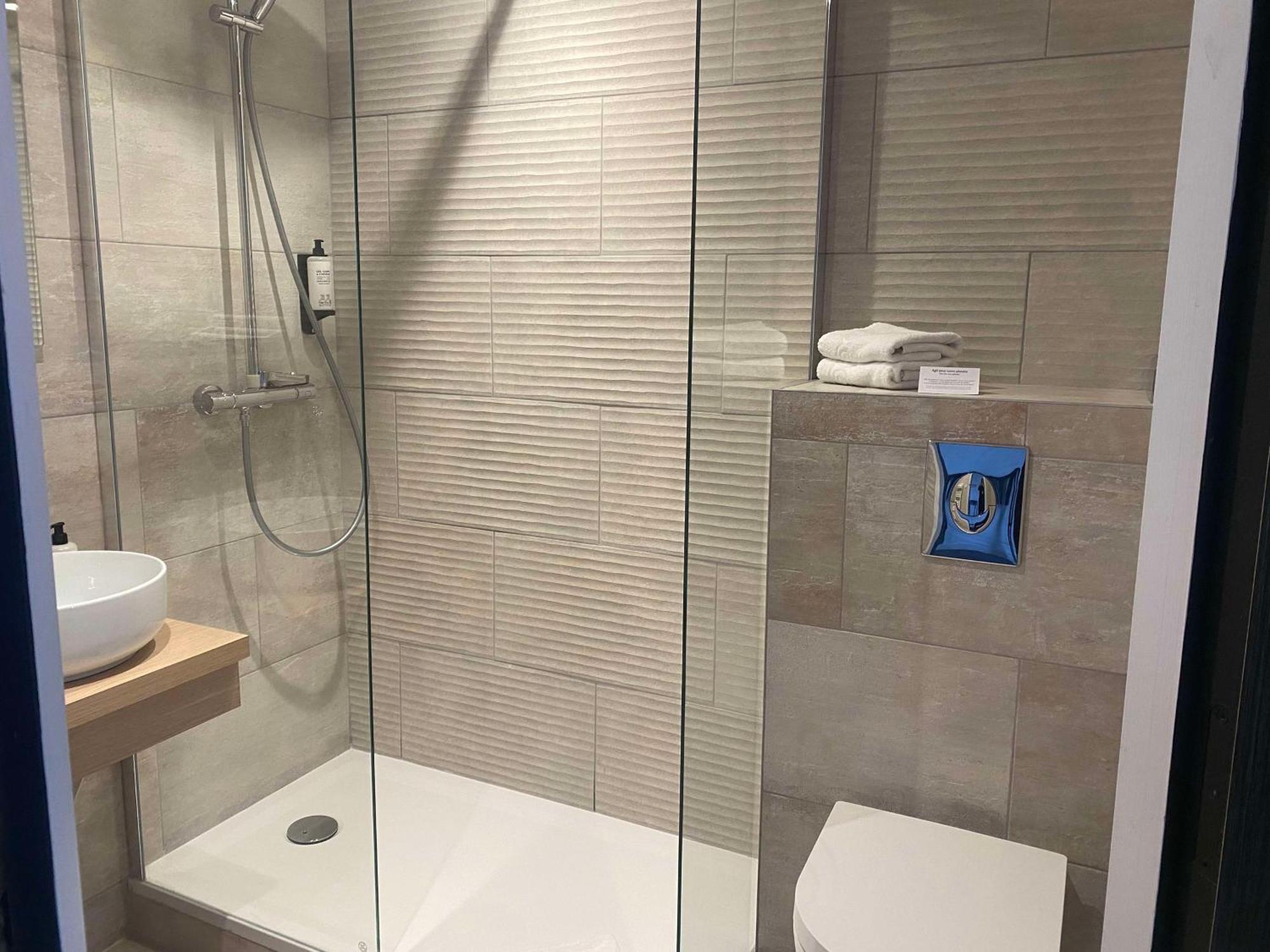Best Western Le Moulin De Ducey Luaran gambar